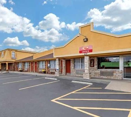 Econo Lodge Erlanger Luaran gambar